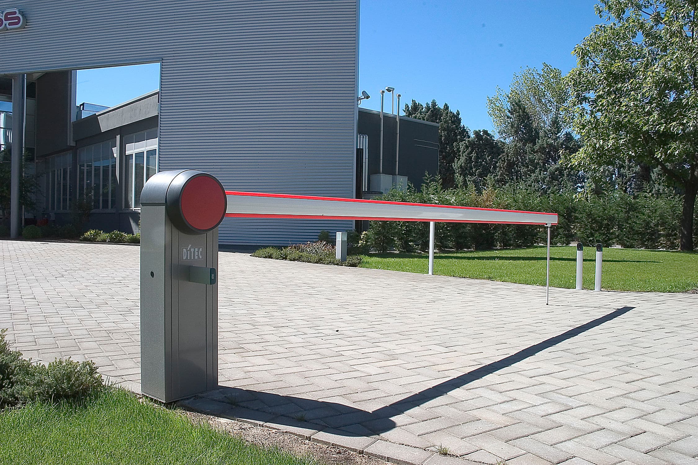 Smart and dumb systems are becoming indistinguishable